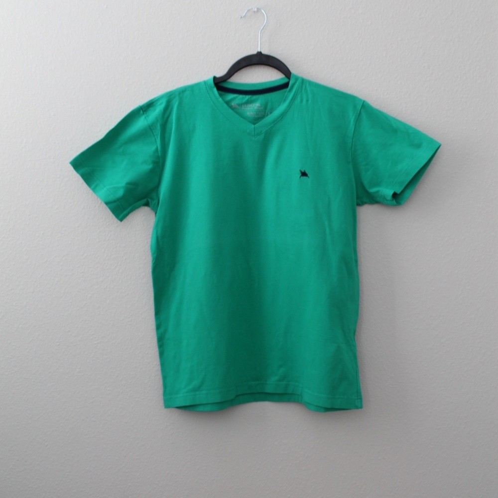 🆕 Idios‎ Green T-Shirt V-Neck